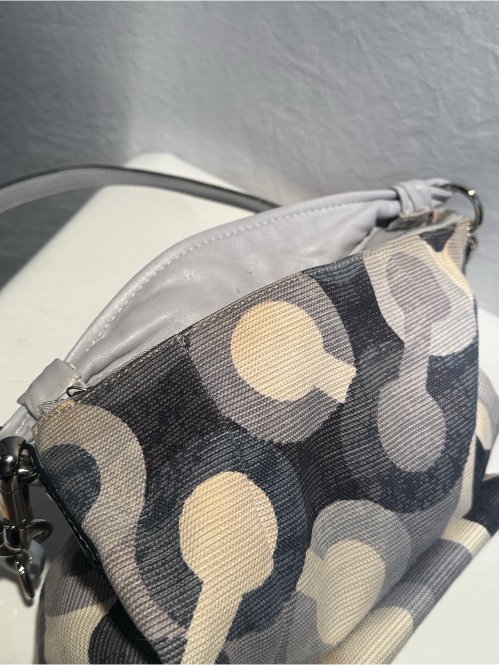 Coach Blue & White Signature Chain-Detail Hobo - Picture 6 of 14